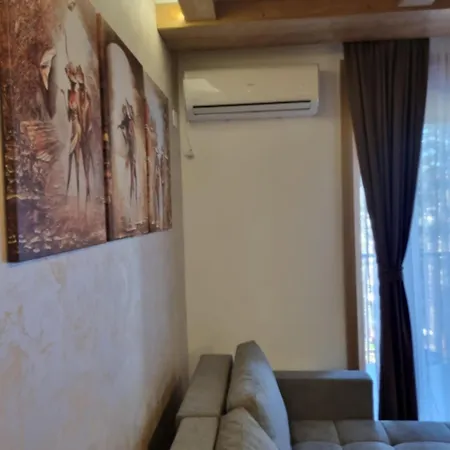 Royal Garden Centar Appartamento *