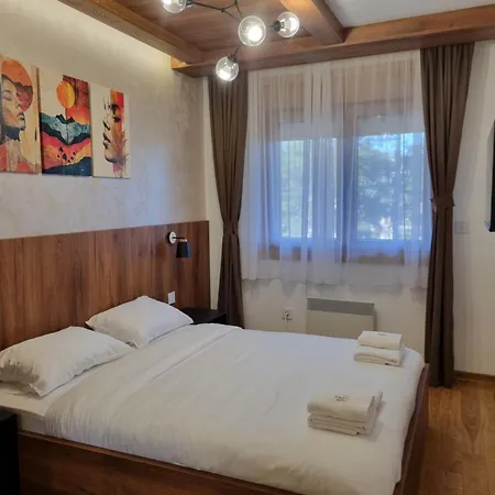 Royal Garden Centar *