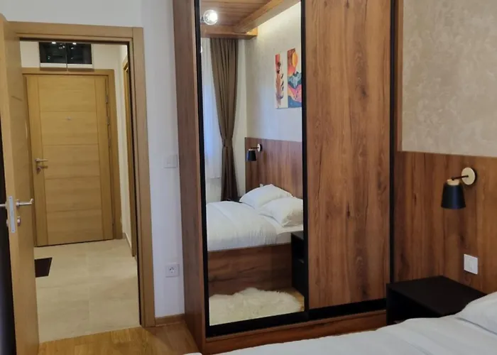 Royal Garden Centar Ζλάτιμπορ