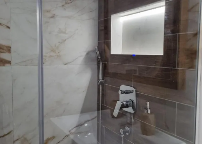 Royal Garden Centar Ζλάτιμπορ