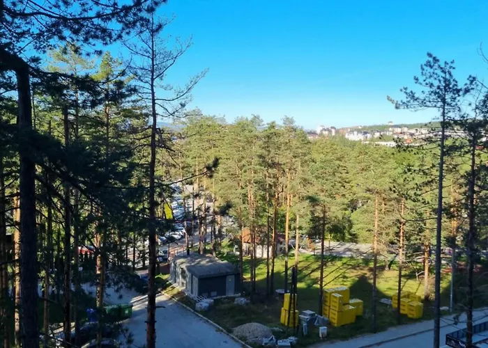 Royal Garden Centar *