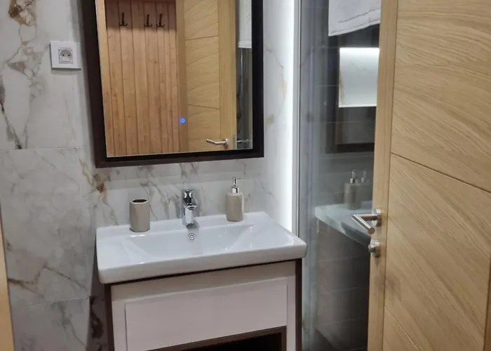 Royal Garden Centar *