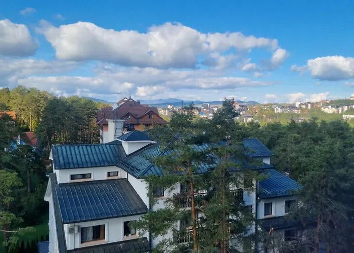 Royal Garden Centar *